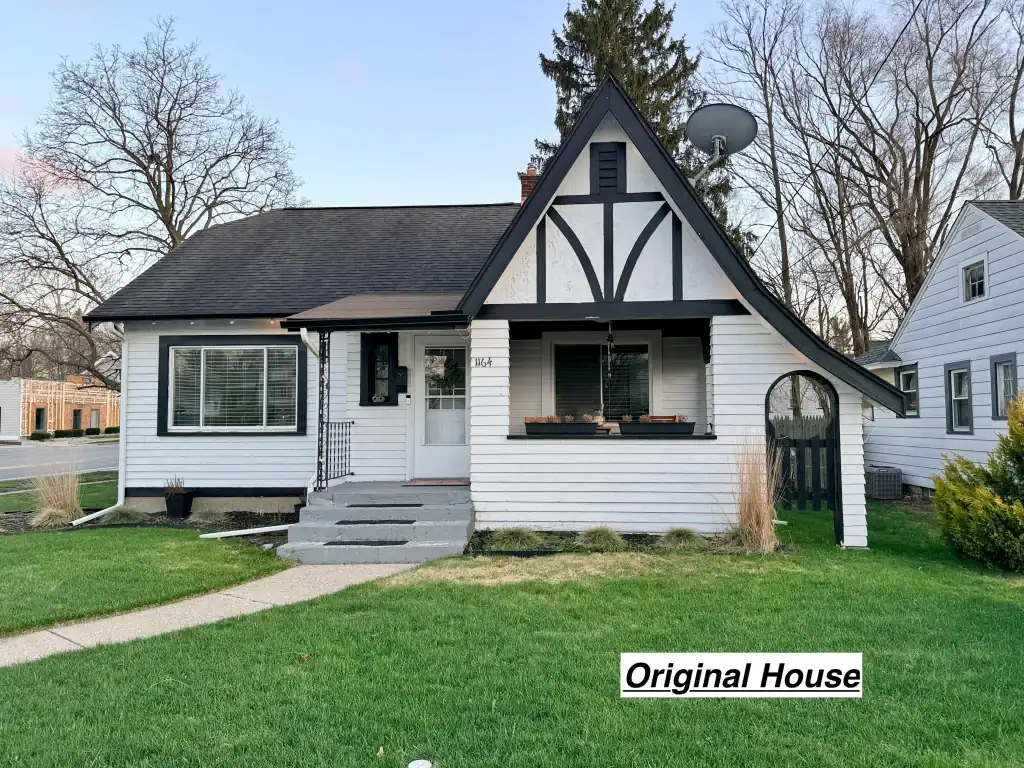 CertainTeed Vinyl Siding and Energy-Efficient Polaris Window Replacement in Grand Rapids
