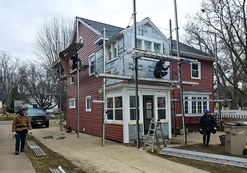 Veenkamp siding installation crew